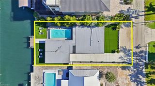 239 Curlew ST, Fort Myers Beach, FL 33931