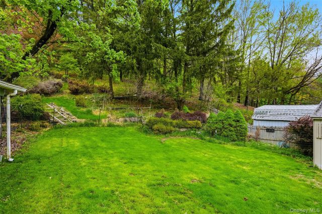 39 Woodside Drive, Warwick, NY 10990