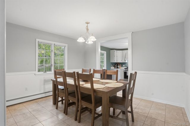 39 Woodside Drive, Warwick, NY 10990
