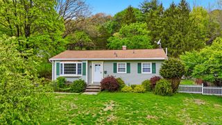 39 Woodside Drive, Warwick, NY 10990