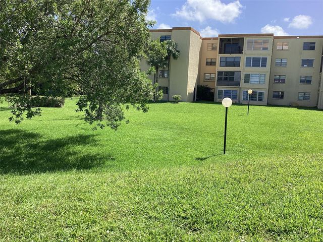 9273 SW 8th Street 206, Boca Raton, FL 33428