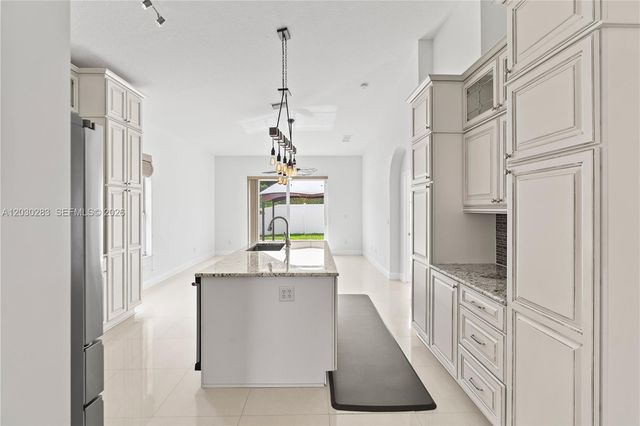 1785 NE 37th Place, Homestead, FL 33033