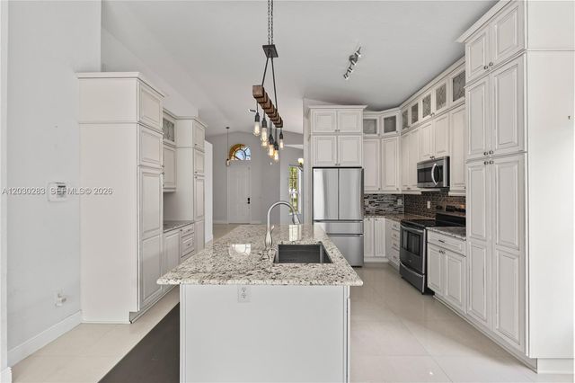1785 NE 37th Place, Homestead, FL 33033