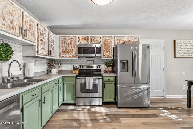 1161 Pearl Court, Jacksonville, NC 28540