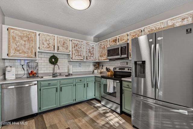 1161 Pearl Court, Jacksonville, NC 28540