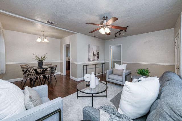 1104 E Fedora Avenue, Fresno, CA 93704