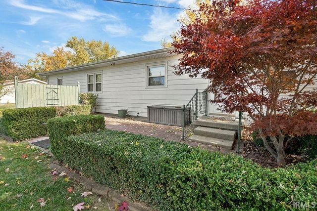 611 Allen Drive, Sweetser, IN 46987