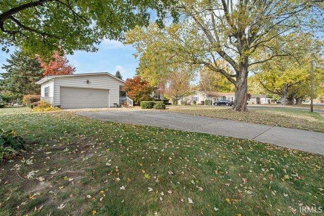 611 Allen Drive, Sweetser, IN 46987