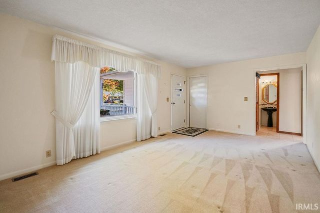 611 Allen Drive, Sweetser, IN 46987