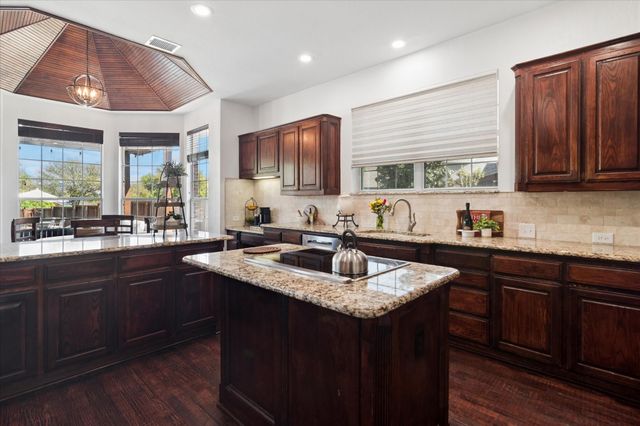 2013 Covey Glen Road, Mckinney, TX 75072