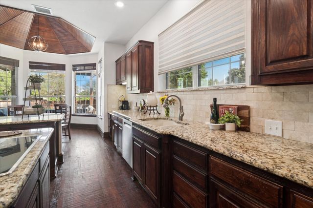 2013 Covey Glen Road, Mckinney, TX 75072