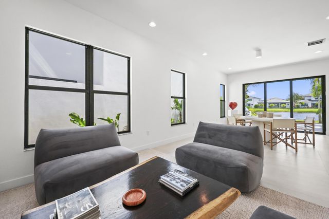 17070 Rainbow Falls Trail, Boca Raton, FL 33496