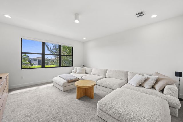 17070 Rainbow Falls Trail, Boca Raton, FL 33496