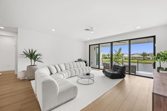 17070 Rainbow Falls Trail, Boca Raton, FL 33496