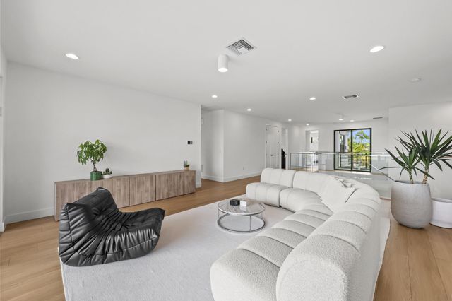 17070 Rainbow Falls Trail, Boca Raton, FL 33496