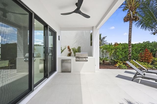 17070 Rainbow Falls Trail, Boca Raton, FL 33496