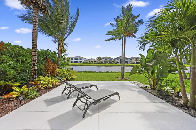 17070 Rainbow Falls Trail, Boca Raton, FL 33496