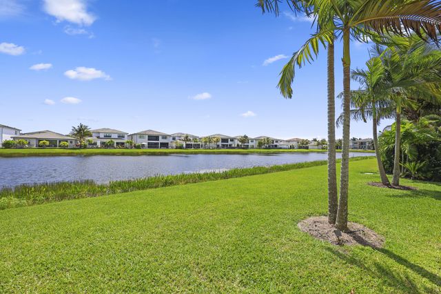 17070 Rainbow Falls Trail, Boca Raton, FL 33496