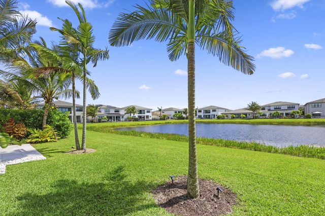 17070 Rainbow Falls Trail, Boca Raton, FL 33496