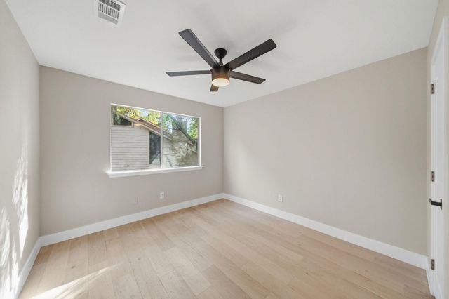 26 N Summer Star Court, The Woodlands, TX 77380