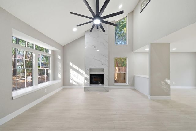 26 N Summer Star Court, The Woodlands, TX 77380