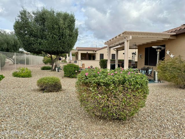 20524 N SOJOURNER Drive, Surprise, AZ 85387