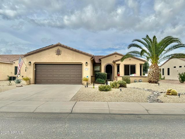 20524 N SOJOURNER Drive, Surprise, AZ 85387