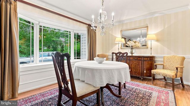 1 COUNTRY CLUB LN, Doylestown, PA 18901