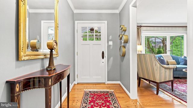 1 COUNTRY CLUB LN, Doylestown, PA 18901