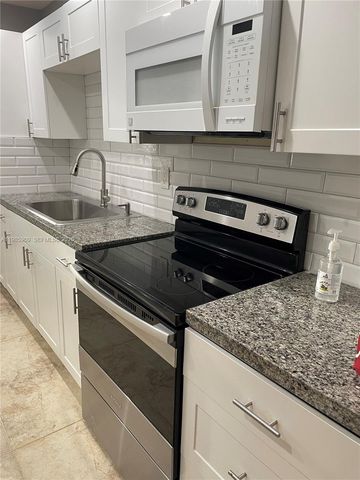 11685 Canal Dr 205, North Miami, FL 33181