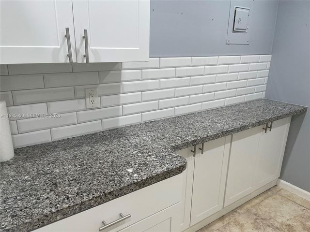 11685 Canal Dr 205, North Miami, FL 33181