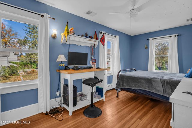 81 Pinckney Road, Red Bank, NJ 07701