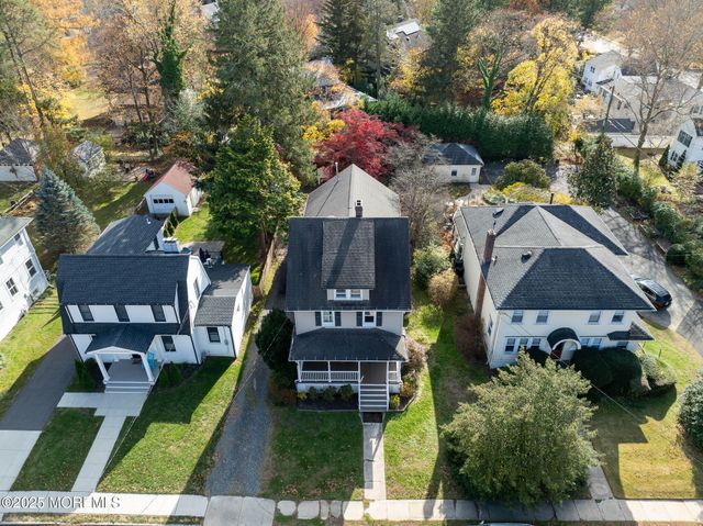 81 Pinckney Road, Red Bank, NJ 07701