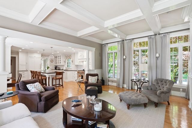 80 Hollingsworth Ave, Braintree, MA 02184