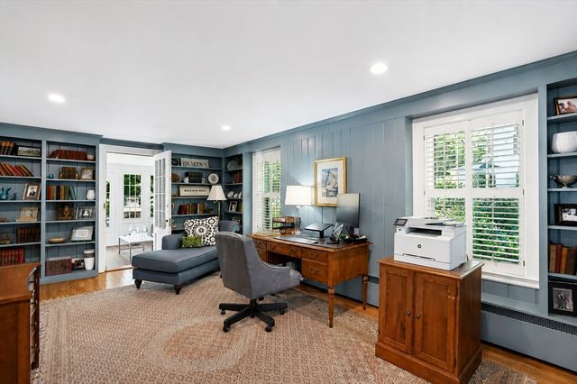 80 Hollingsworth Ave, Braintree, MA 02184