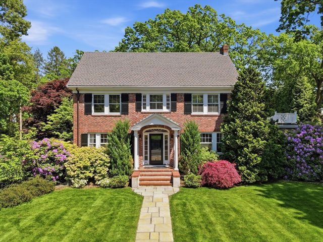 80 Hollingsworth Ave, Braintree, MA 02184