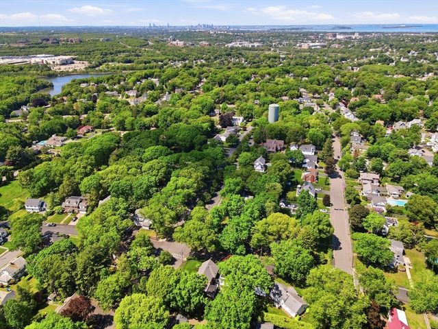 80 Hollingsworth Ave, Braintree, MA 02184