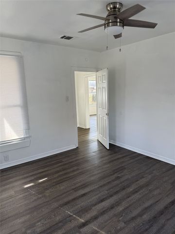 306 N Cleveland Avenue, Sherman, TX 75090