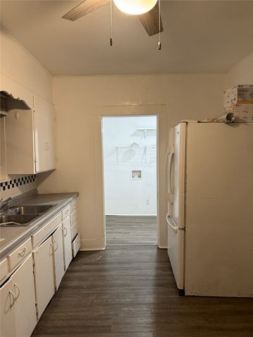 306 N Cleveland Avenue, Sherman, TX 75090