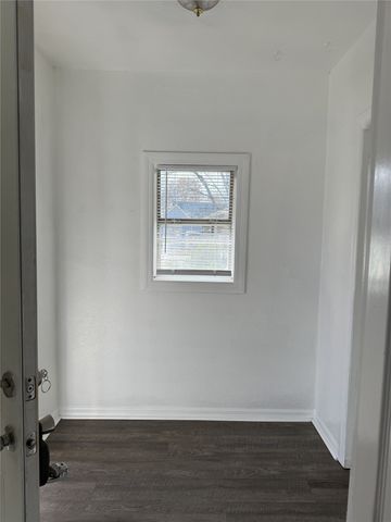 306 N Cleveland Avenue, Sherman, TX 75090