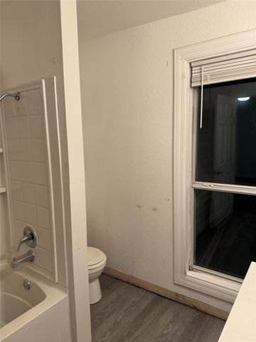 306 N Cleveland Avenue, Sherman, TX 75090