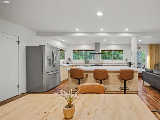 72691 E VILLAGE LOOP Rd, Rhododendron, OR 97049