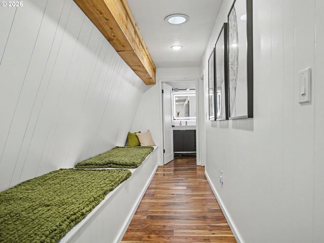 72691 E VILLAGE LOOP Rd, Rhododendron, OR 97049
