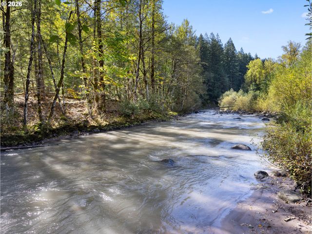 72691 E VILLAGE LOOP Rd, Rhododendron, OR 97049