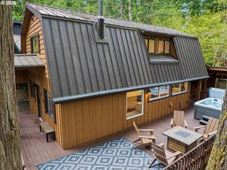 72691 E VILLAGE LOOP Rd, Rhododendron, OR 97049
