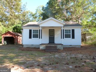 607 E Jones Avenue, Statesboro, GA 30458