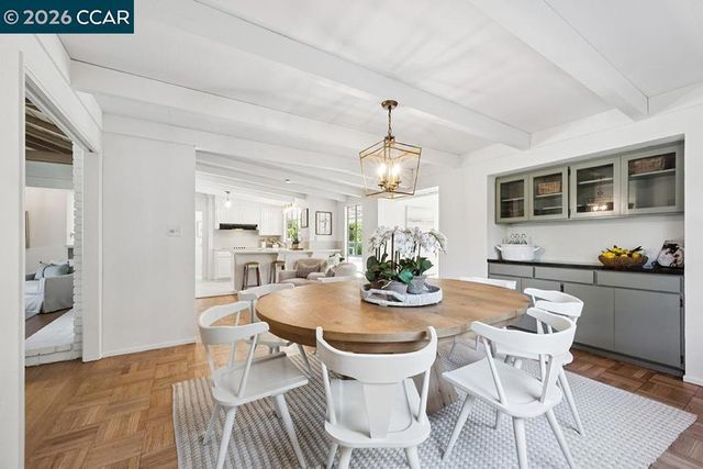 3435 Black Hawk Rd, Lafayette, CA 94549