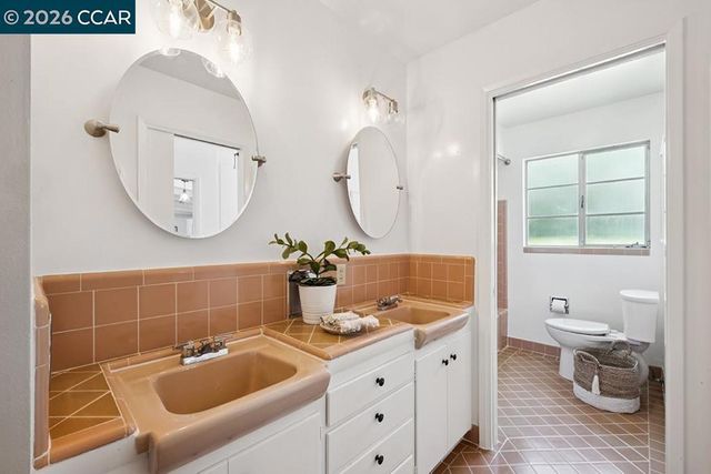 3435 Black Hawk Rd, Lafayette, CA 94549