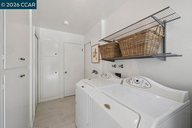 3435 Black Hawk Rd, Lafayette, CA 94549