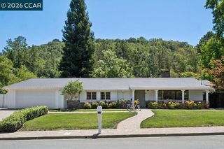 3435 Black Hawk Rd, Lafayette, CA 94549